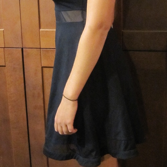 Fit and flare little black dress mesh panel - Picture 5 of 8